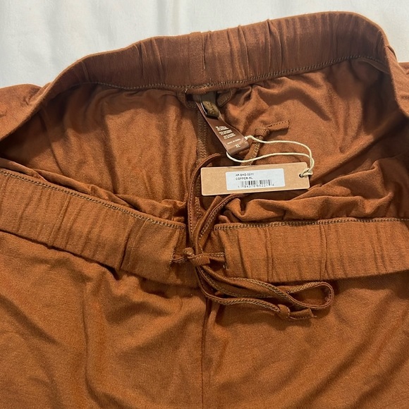 SKIMS SLEEP SHORTS IN COPPER SIZE XL STRETCHY SOFT LOUNGE SHORTS - Picture 6 of 8